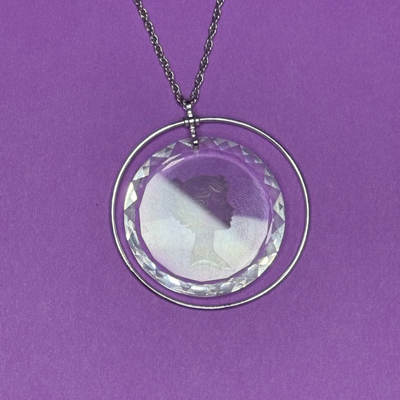 Vintage Cameo on Crystal Pendant Silver-Tone Chain Signed Hallmark - Picture 3 of 6